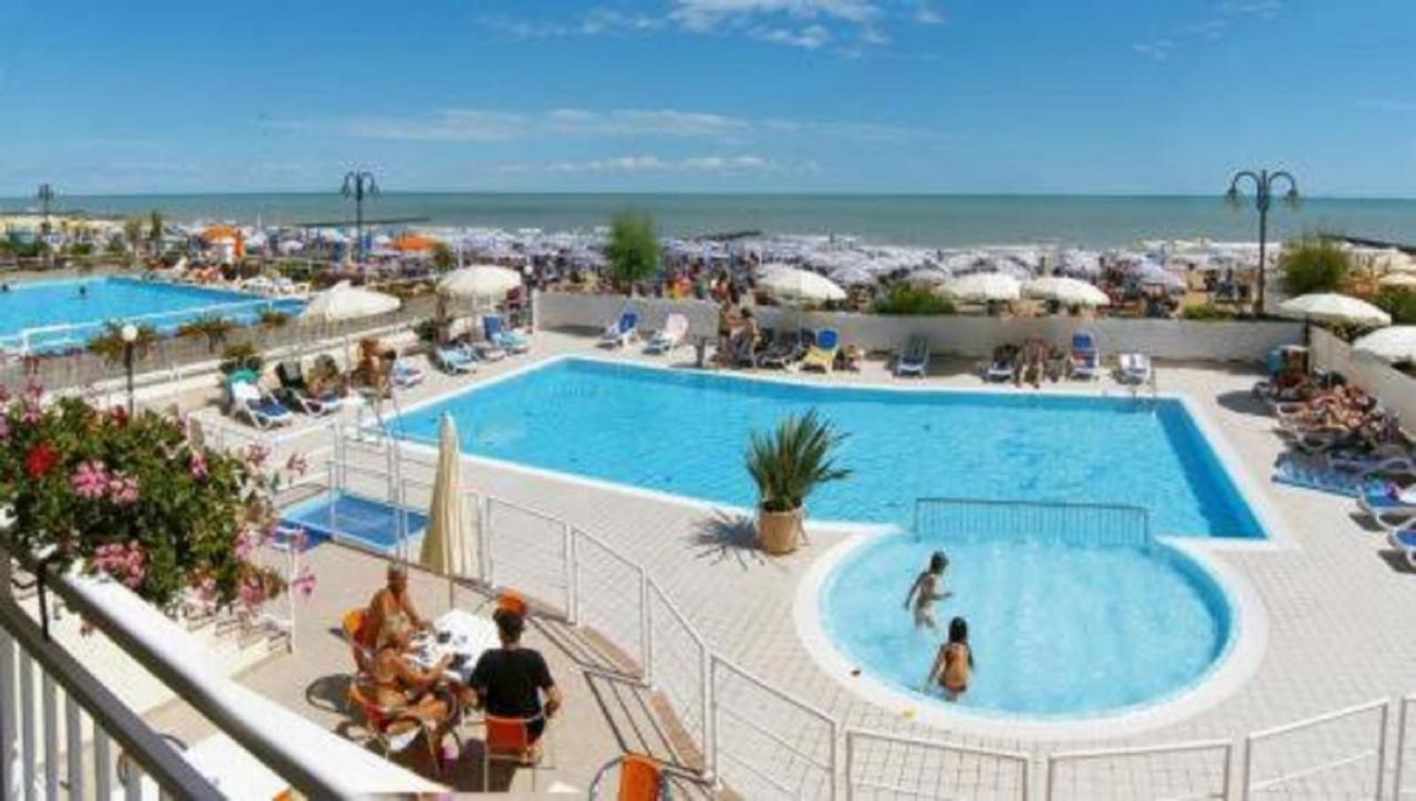 Hotel Condor Lido di Jesolo Exteriör bild